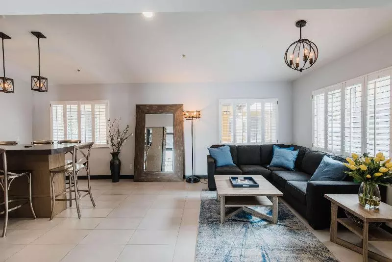 هتل Best Western Plus Manhattan Beach