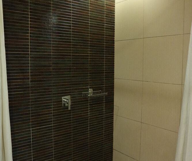 ホテル Boracay Tropics Resort