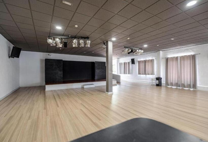 هتل Coral Cotillo Beach