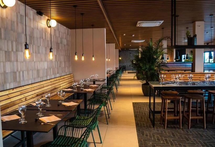 هتل Coral Cotillo Beach