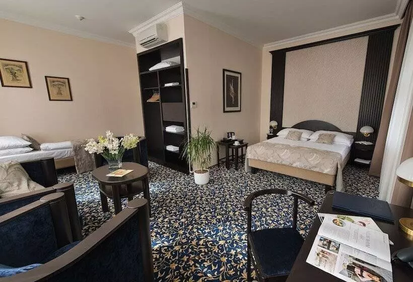 Ea Hotel Royal Esprit