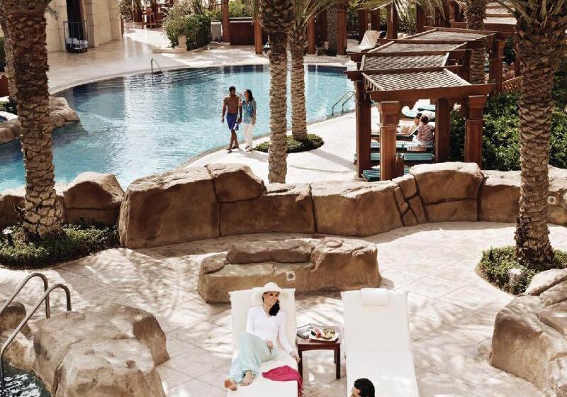 Four Seasons Hotel Doha