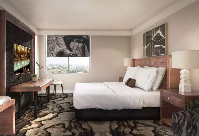 Отель The Highland Dallas, Curio Collection By Hilton