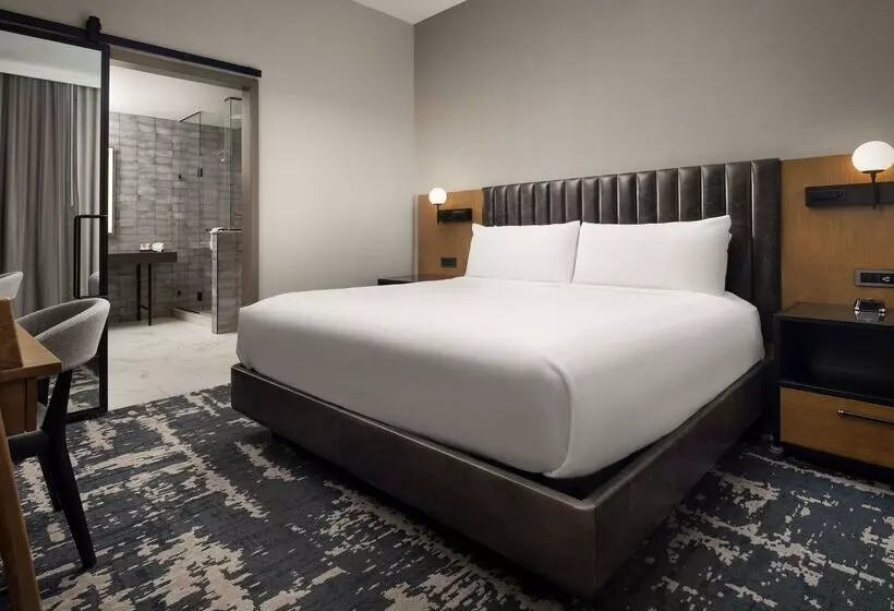 Отель The Highland Dallas, Curio Collection By Hilton