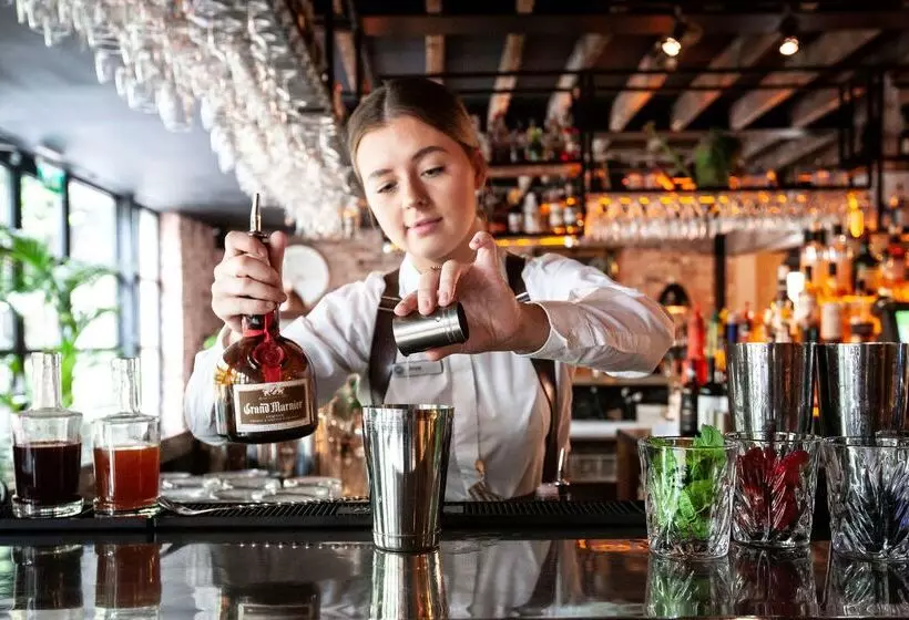 Hotel The Address Citywest