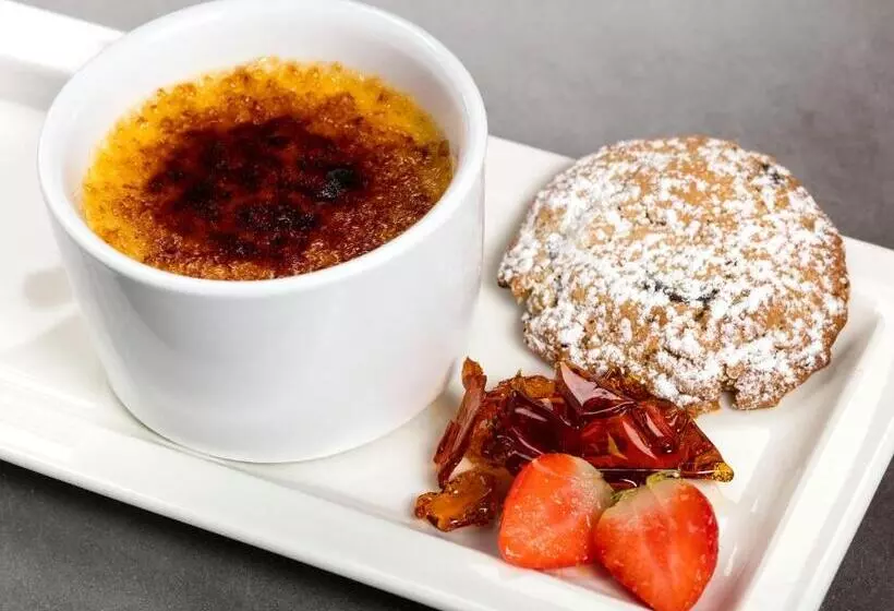 Hotel The Address Citywest