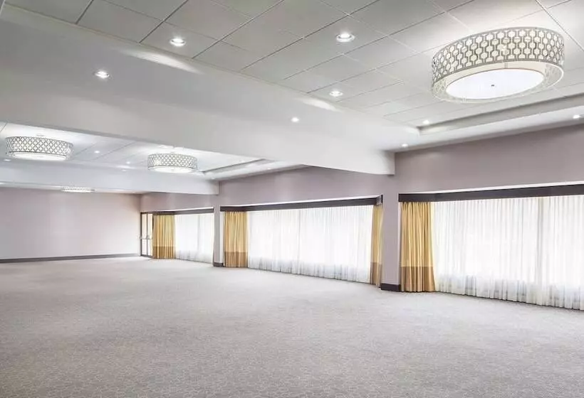 هتل Sheraton Vancouver Airport