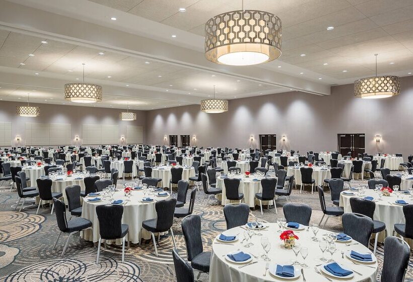 בית מלון כפרי Sheraton Vancouver Airport