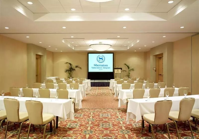هتل Sheraton Vancouver Airport