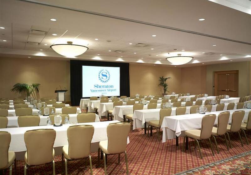 בית מלון כפרי Sheraton Vancouver Airport