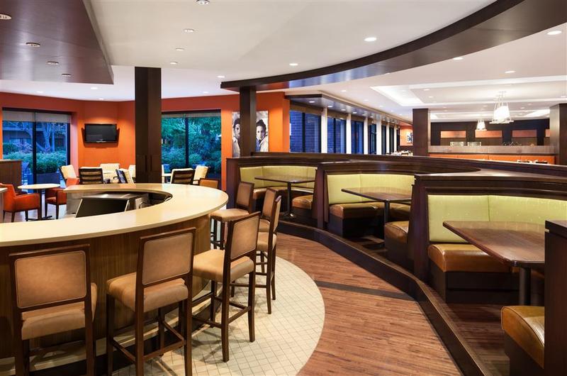 בית מלון כפרי Sheraton Vancouver Airport