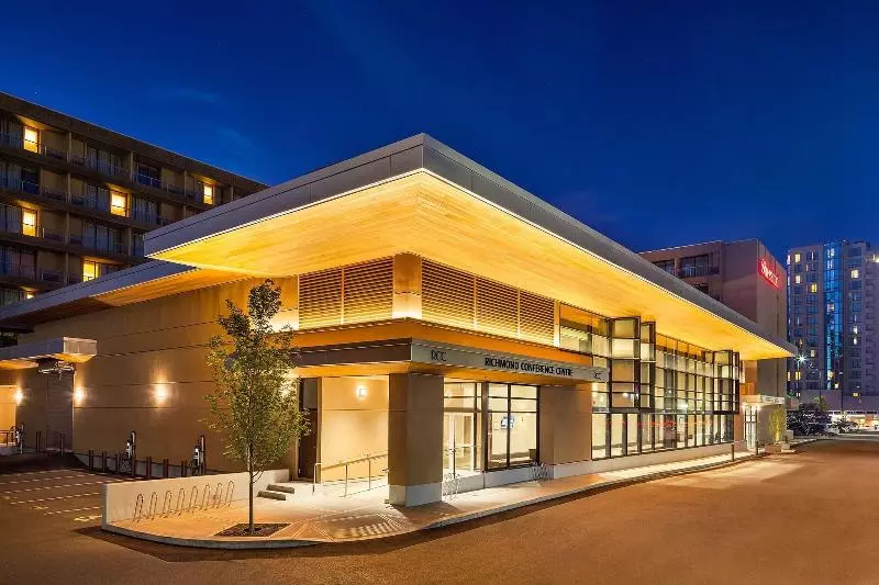 هتل Sheraton Vancouver Airport