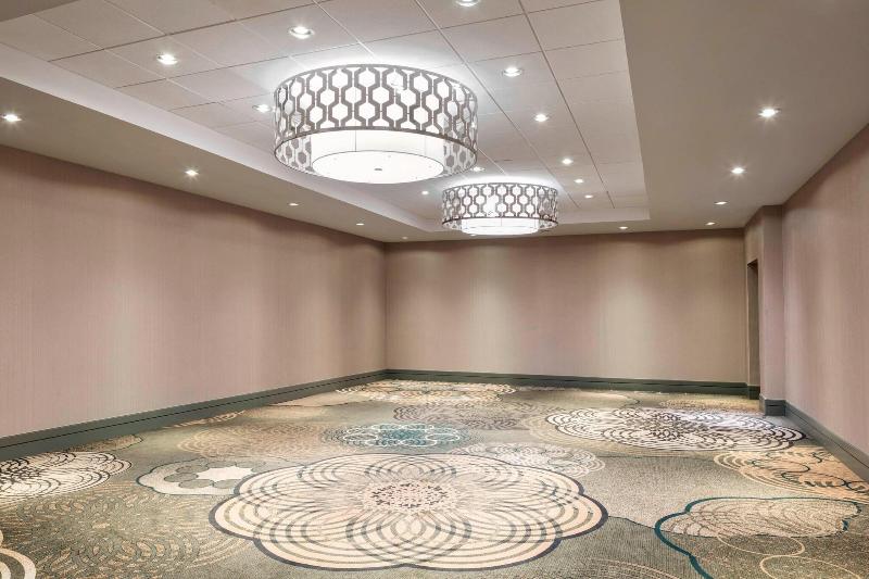 בית מלון כפרי Sheraton Vancouver Airport