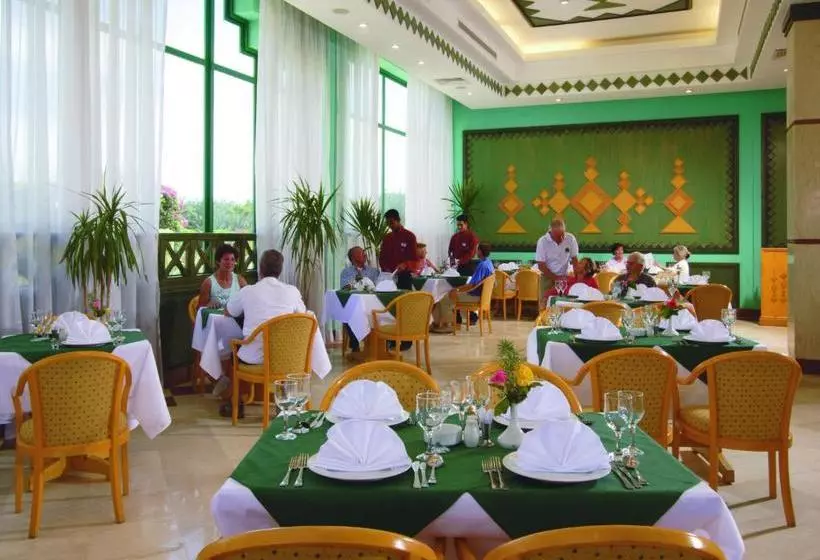 هتل Solymar Pioneers