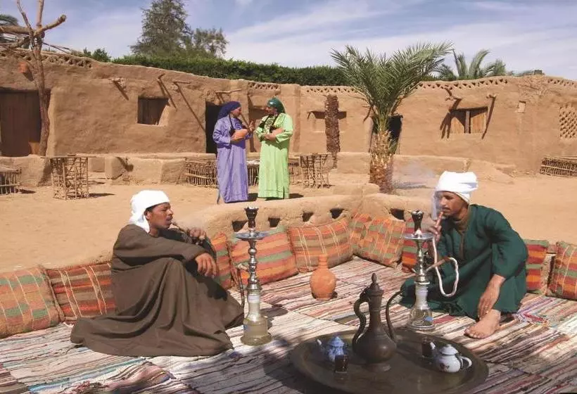 هتل Solymar Pioneers