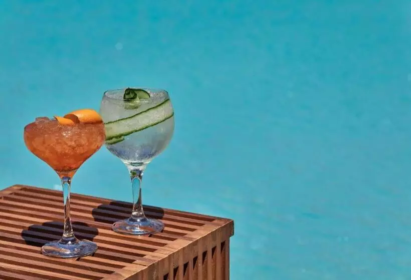 호텔 Sunrise Beach Mykonos   A Myconian Collection