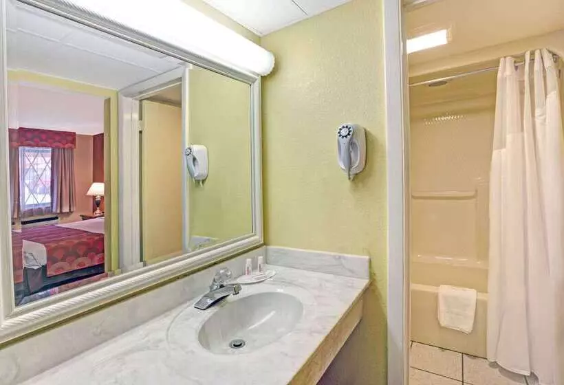 酒店 Super 8 By Wyndham Downtown Gatlinburg At Convention Center