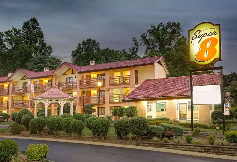 酒店 Super 8 By Wyndham Downtown Gatlinburg At Convention Center