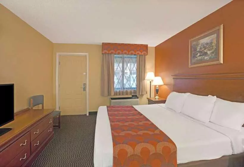 酒店 Super 8 By Wyndham Downtown Gatlinburg At Convention Center