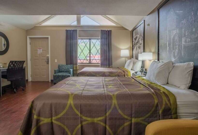 فندق Super 8 By Wyndham Downtown Gatlinburg At Convention Center