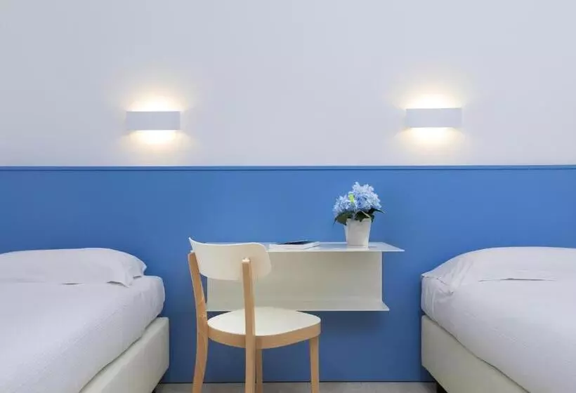 Отель Tirreno Resort