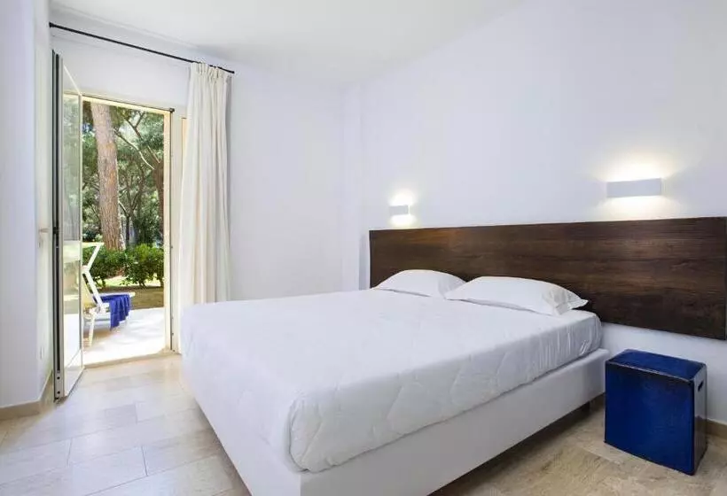 Отель Tirreno Resort