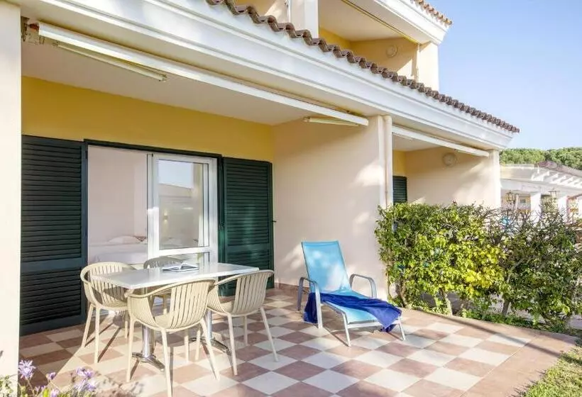 Отель Tirreno Resort