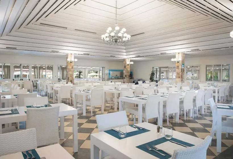 Отель Tirreno Resort