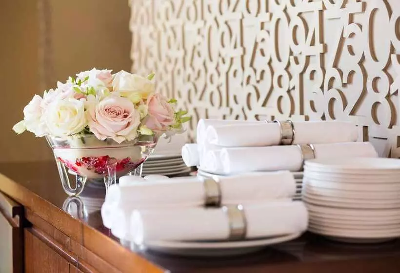 Mamaison All Suites Spa Hotel Pokrovka