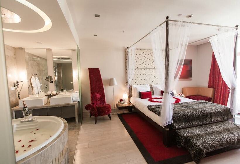 Mamaison All Suites Spa Hotel Pokrovka