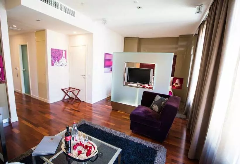 Mamaison All Suites Spa Hotel Pokrovka