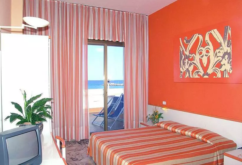 Отель Palm Beach