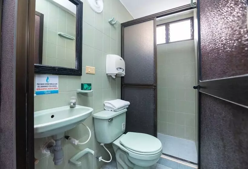 ホテル Ayenda Calypso 1142