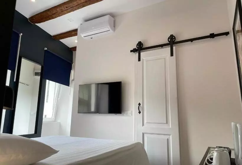 Hotelli Old Town Inn