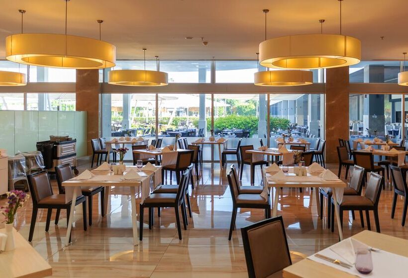 Crystal Centro Resort Ultimate All Inclusive