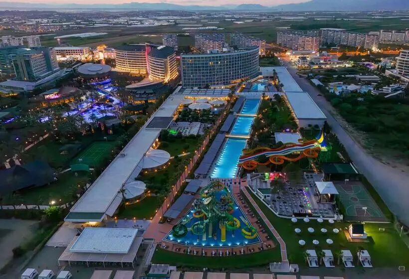 Crystal Centro Resort Ultimate All Inclusive