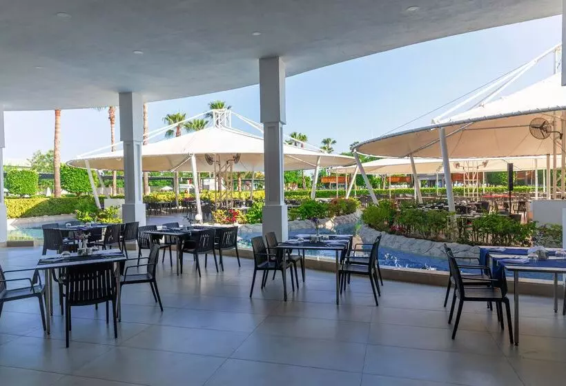 Crystal Centro Resort Ultimate All Inclusive