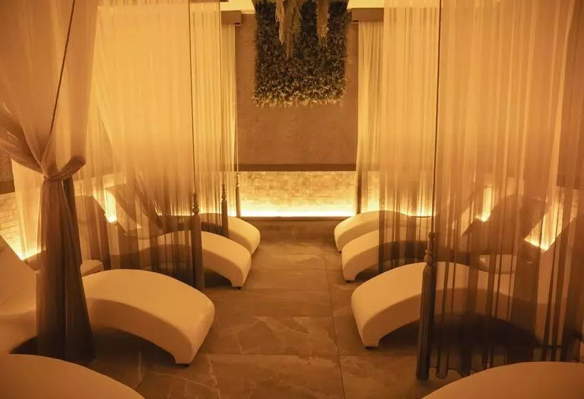 Crystal Centro Resort Ultimate All Inclusive