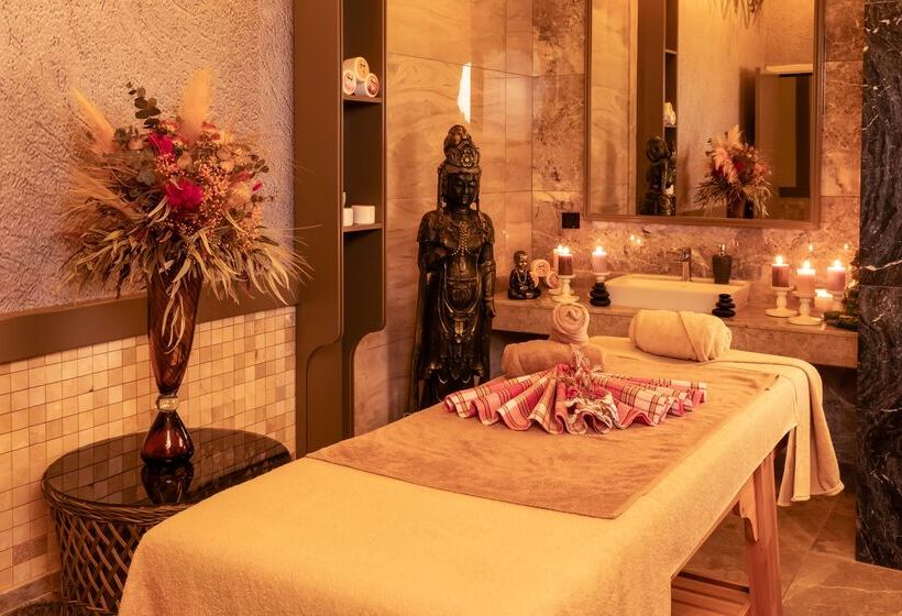 Crystal Centro Resort Ultimate All Inclusive