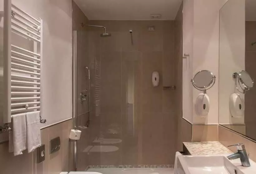 هتل Smy Bologna Centrale