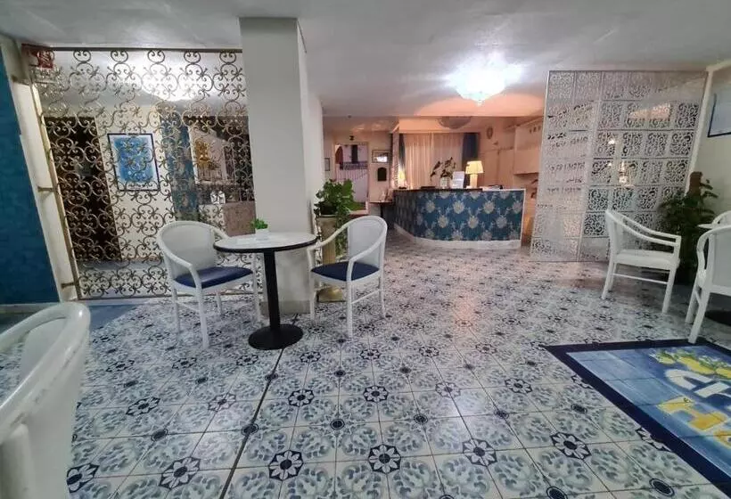 هتل Baia Degli Dei