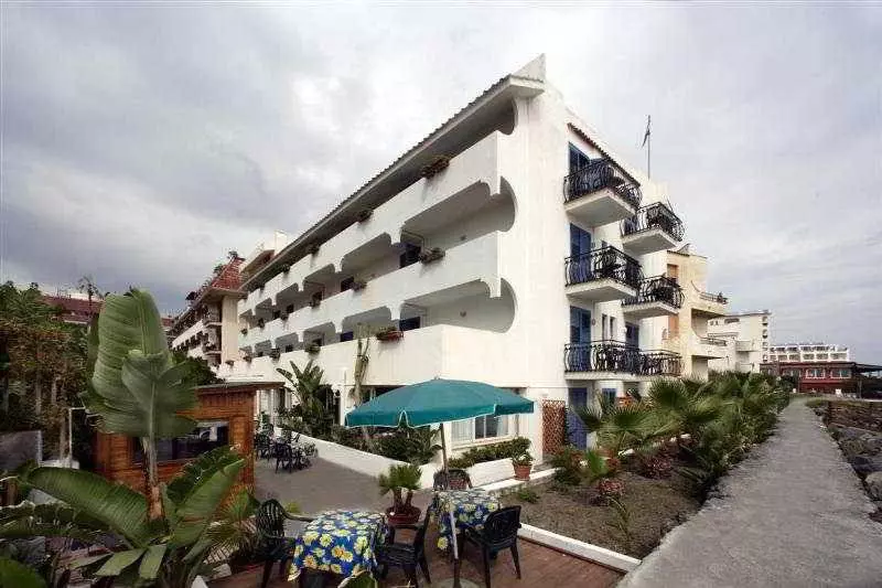 هتل Baia Degli Dei