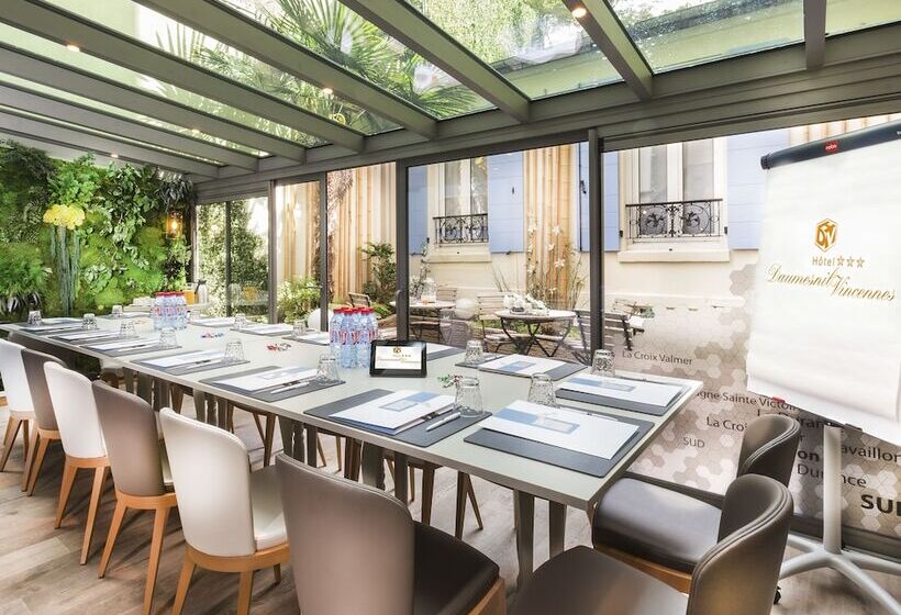 هتل Daumesnil Vincennes