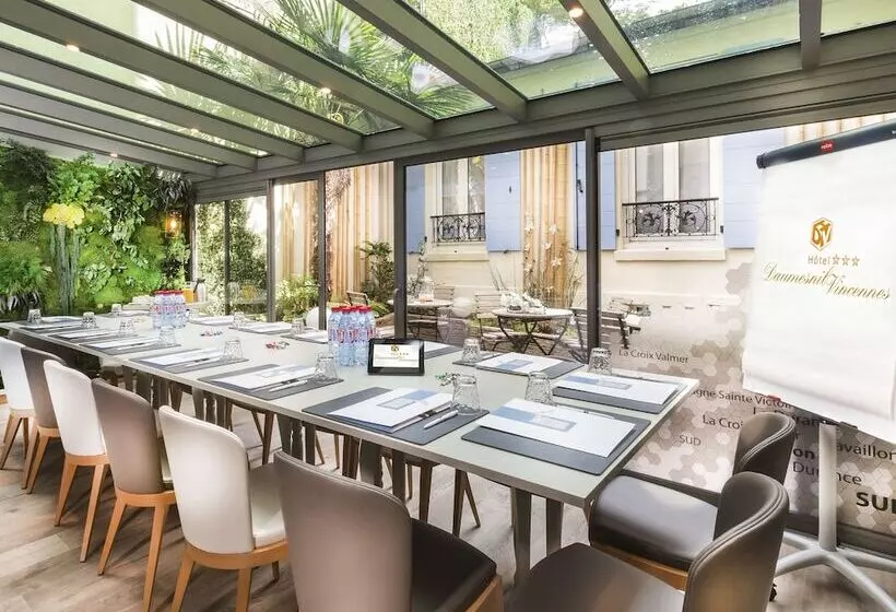 فندق Daumesnil Vincennes