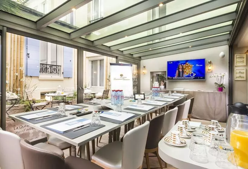 فندق Daumesnil Vincennes