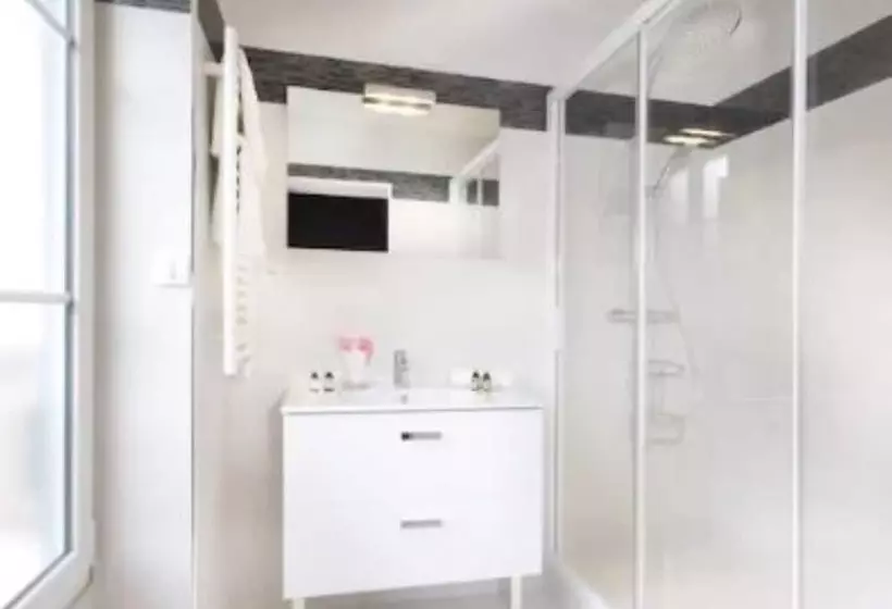 فندق Daumesnil Vincennes