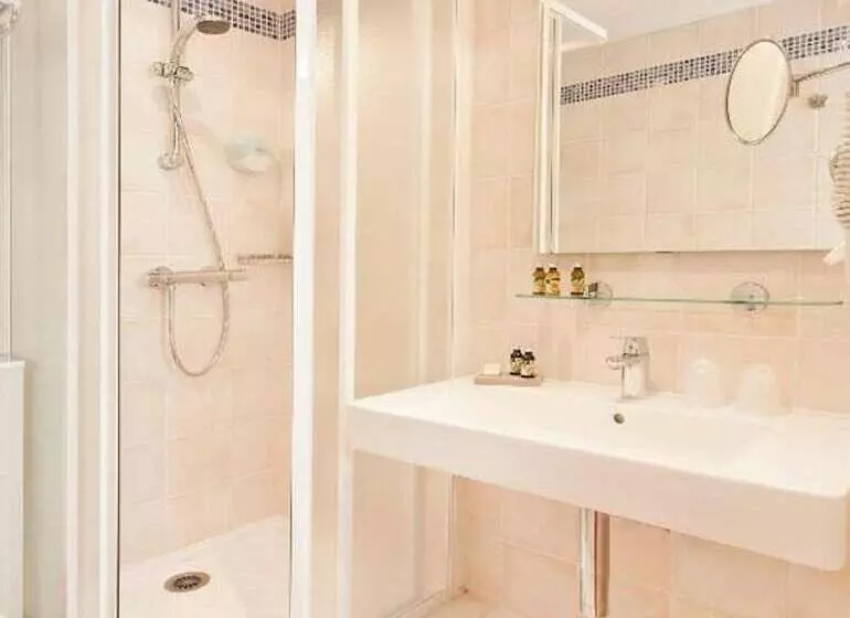 فندق Daumesnil Vincennes