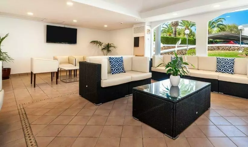 Hotelli Globales Cala'n Blanes