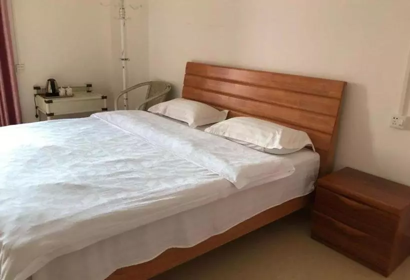 Отель Haikou Meilu  Meilan Airport Free Transfer