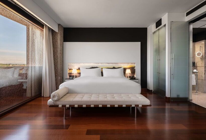 هتل Hilton Madrid Airport